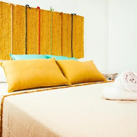 Surf House *